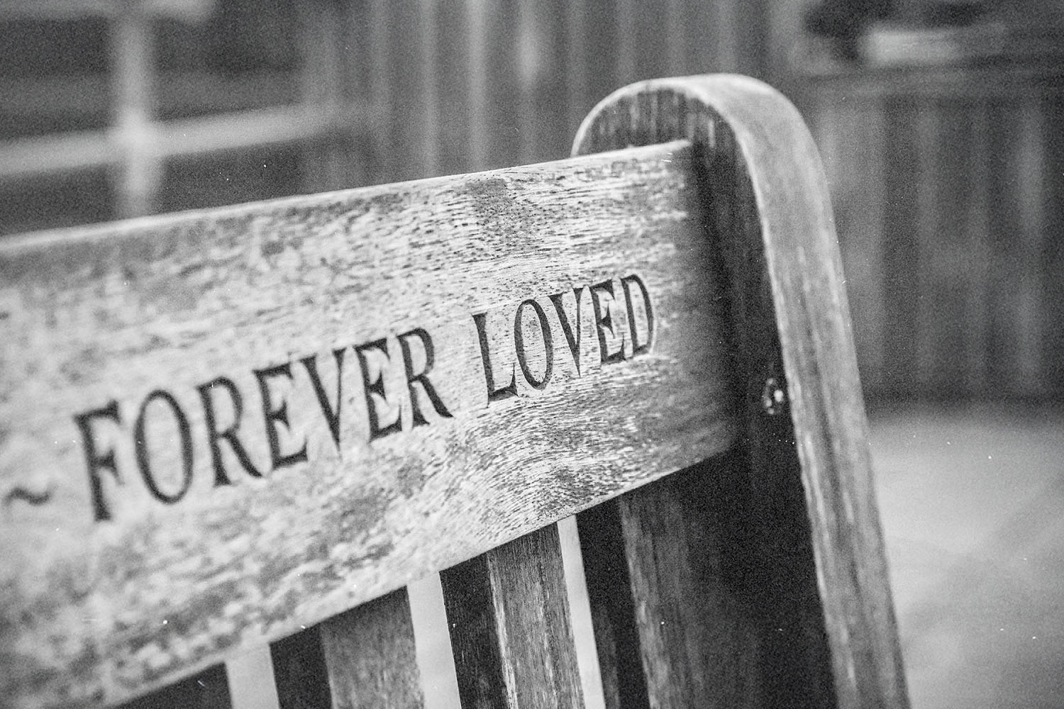 How do I deal with the death of a loved one who knew Jesus?